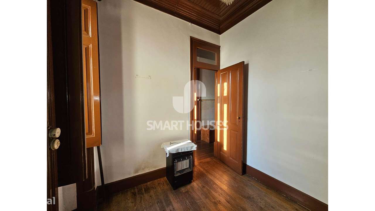 Moradia T4+T2 Pombeiro c/ terreno-7