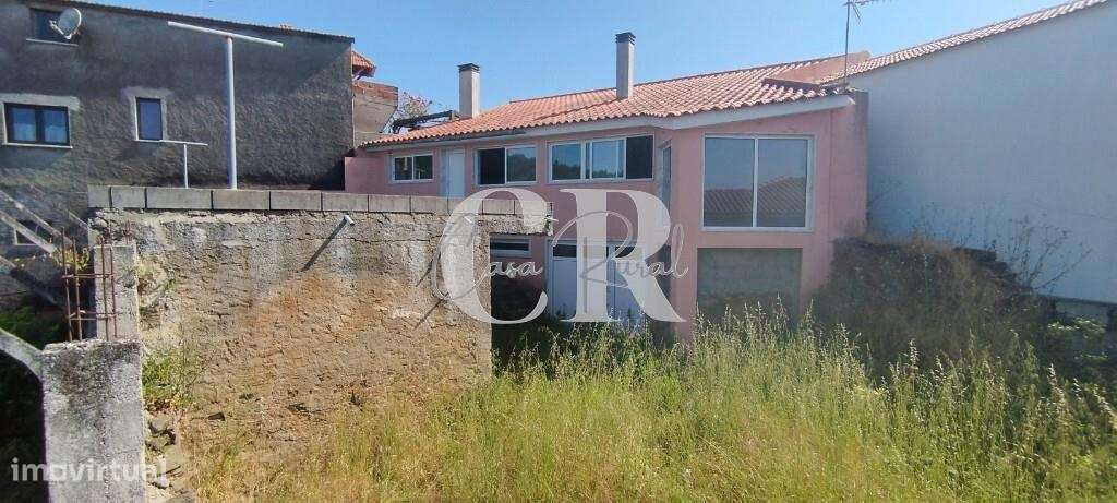 Moradia para restaurar-39