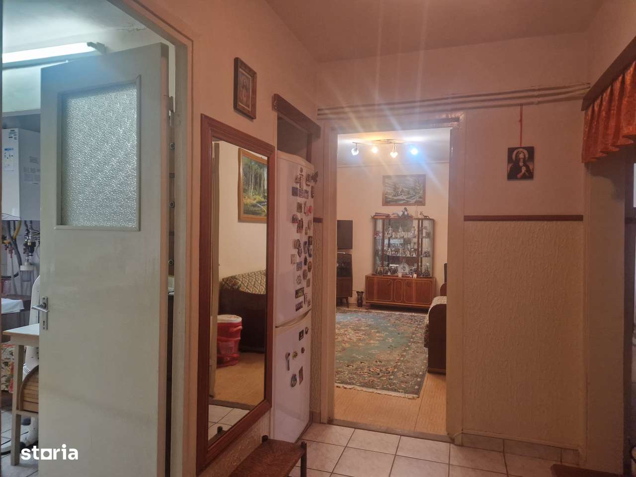 EXCLUSIV- Cafrom Imobiliare - VEST - Apartament 3 Camere de Vanzare-0