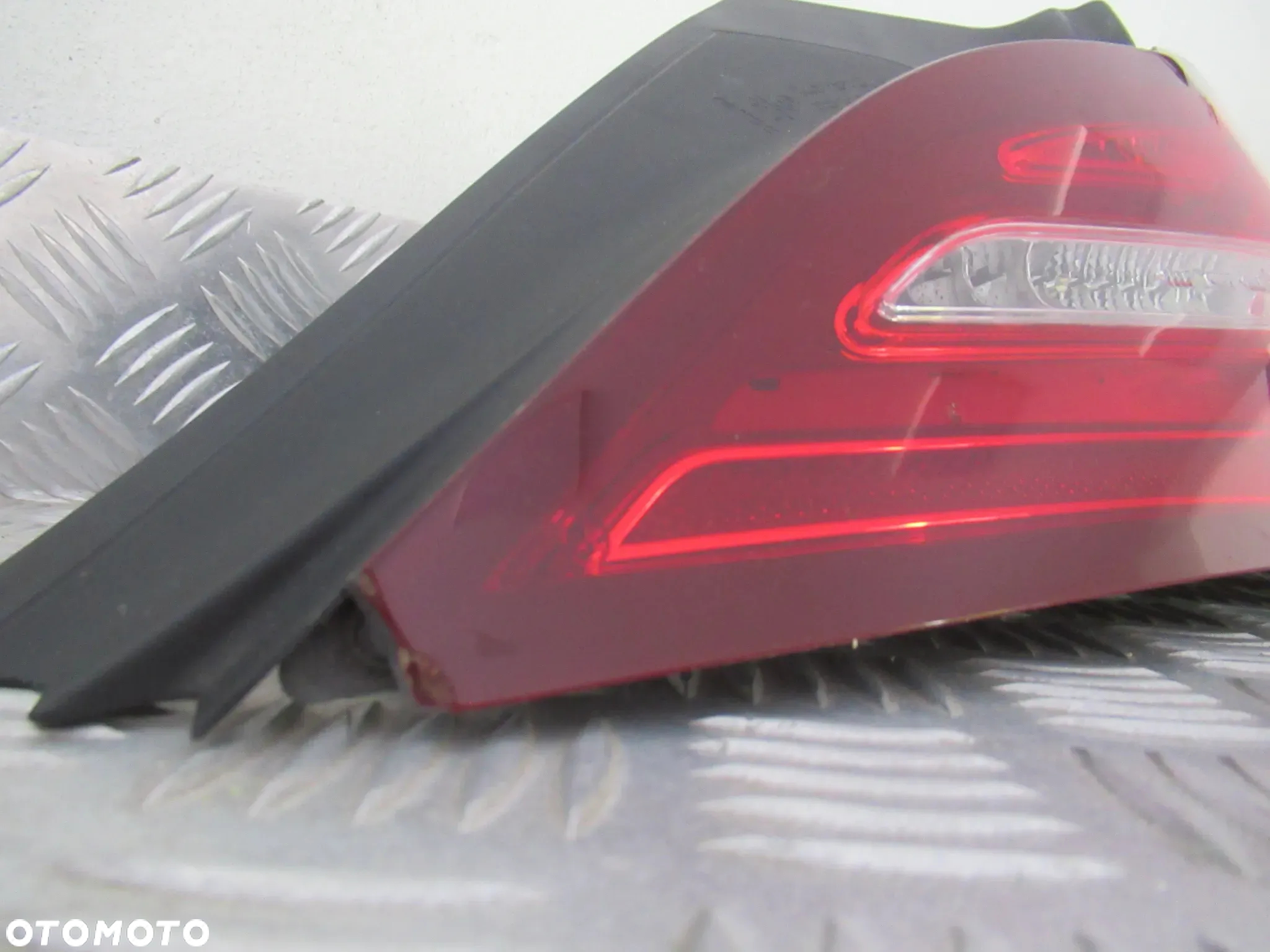 LAMPA TYLNA TYŁ PRAWA MERCEDES CLA W117 LIFT 2017-2019 - 9