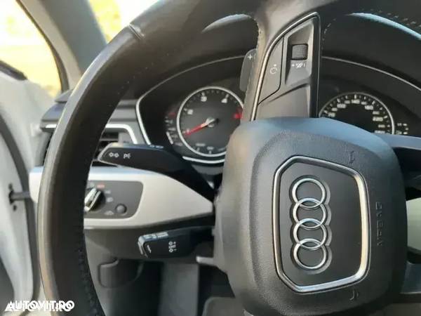 Audi A4 2.0 TDI S tronic - 12