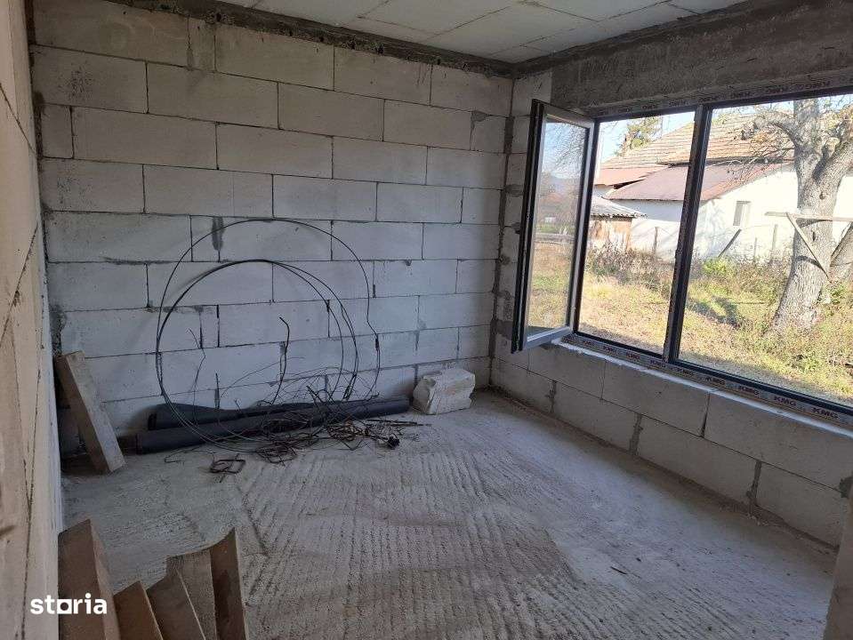 Vanzare casa la gri in comuna Tatarani, jud. Dambovita-9