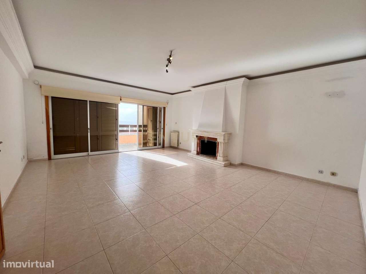 Apartamento T3 com Vista Mar em Localização Privilegiada - Grande imagem: 3/34