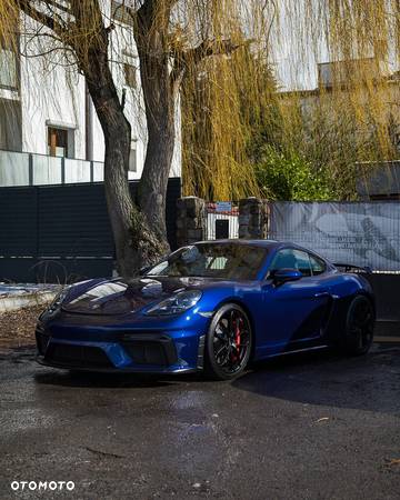 Porsche 718 Cayman GPF GT4 - 3