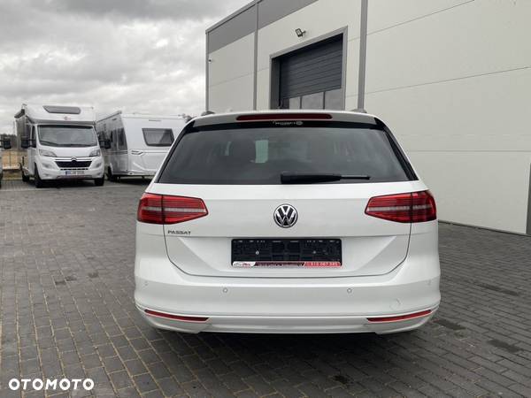 Volkswagen Passat Variant 2.0 TDI (BlueMotion Technology) Comfortline - 8