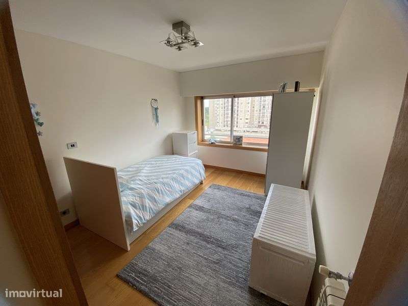 Apartamento T4 duplex - Grande imagem: 5/12