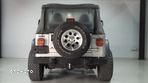 Jeep Wrangler 4.0 Sport - 26