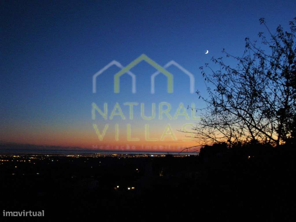 Moradia Isolada T5 com Vista Mar em Estoi-12