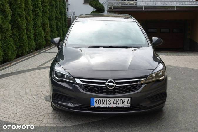 Opel Astra - 10