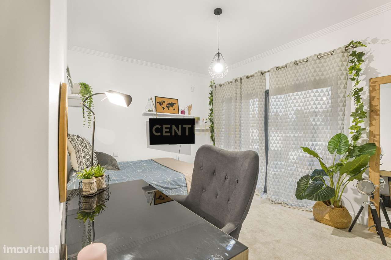 Qualidade de Vida e Bom Gosto nos Jardins de Santiago - 4 Quartos e 3-17