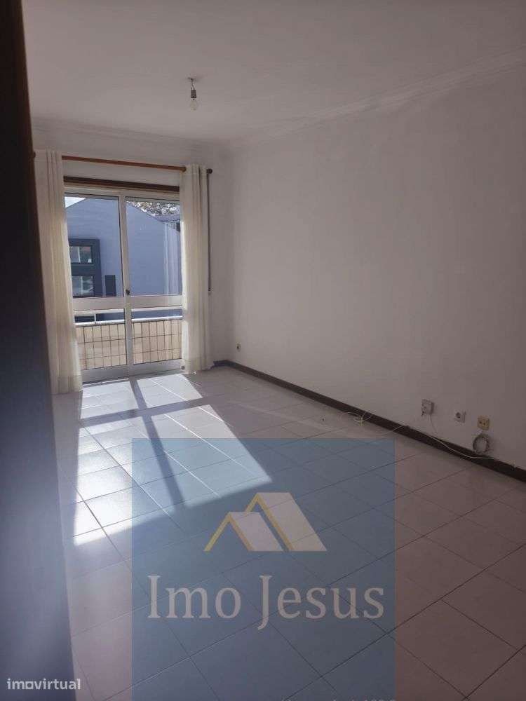 Apartamento T1 em Laborim - Grande imagem: 5/15