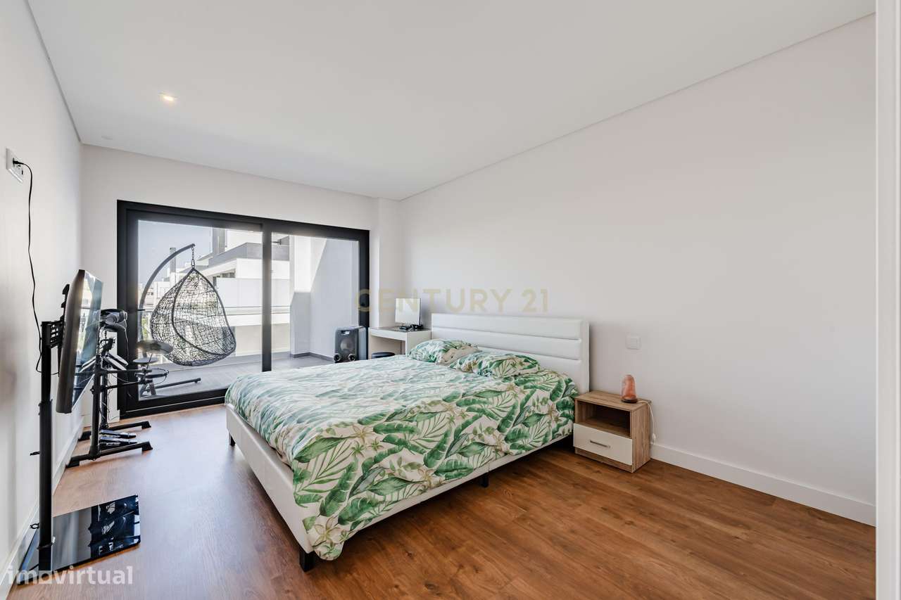 PINUS URBAN GARDEN | DUPLEX DE EXCEÇÃO COM PISCINA PRIVATIVA E TERRAÇO-32