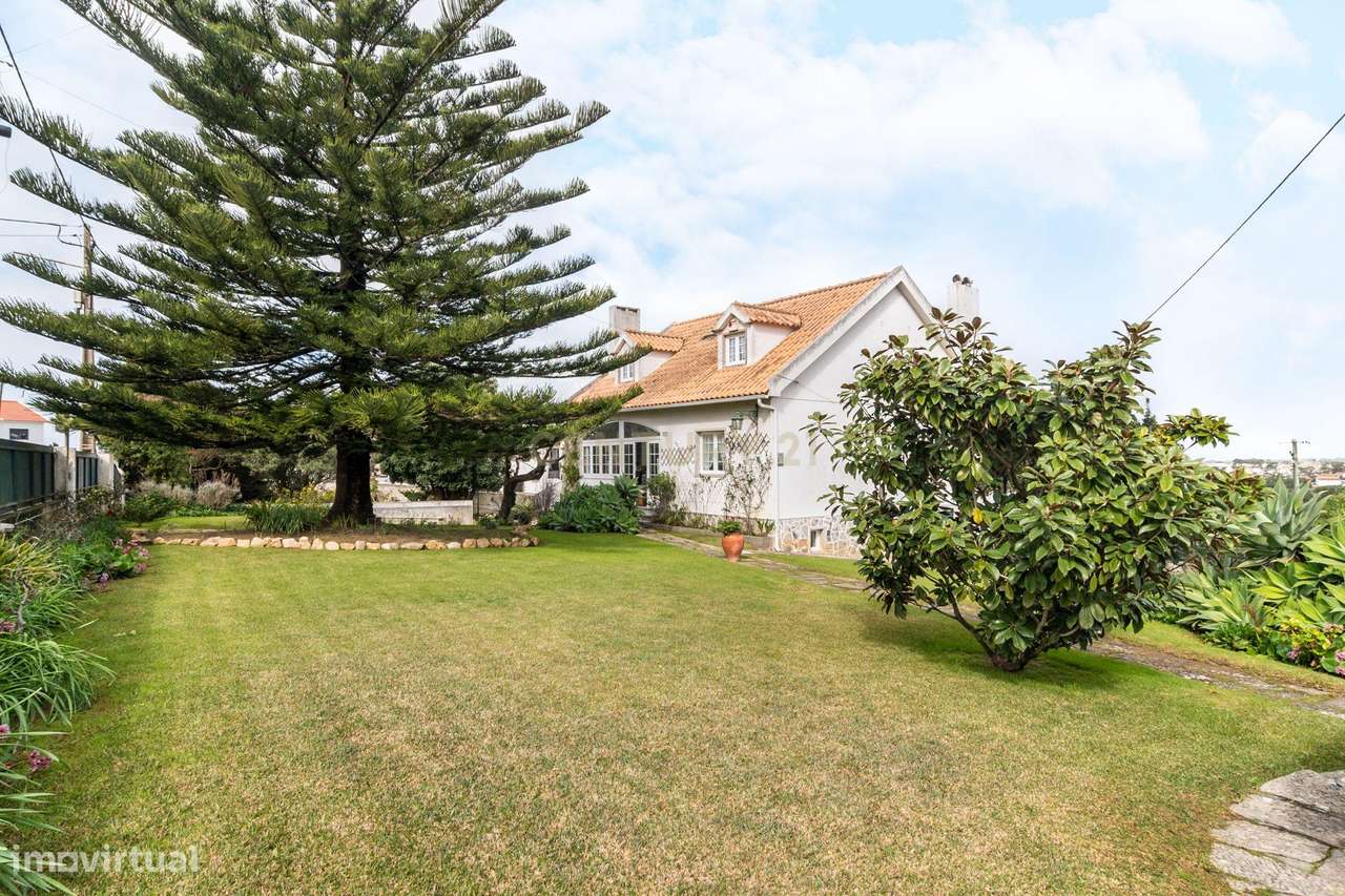 Moradia T2+3 em Seixal, Ericeira-26