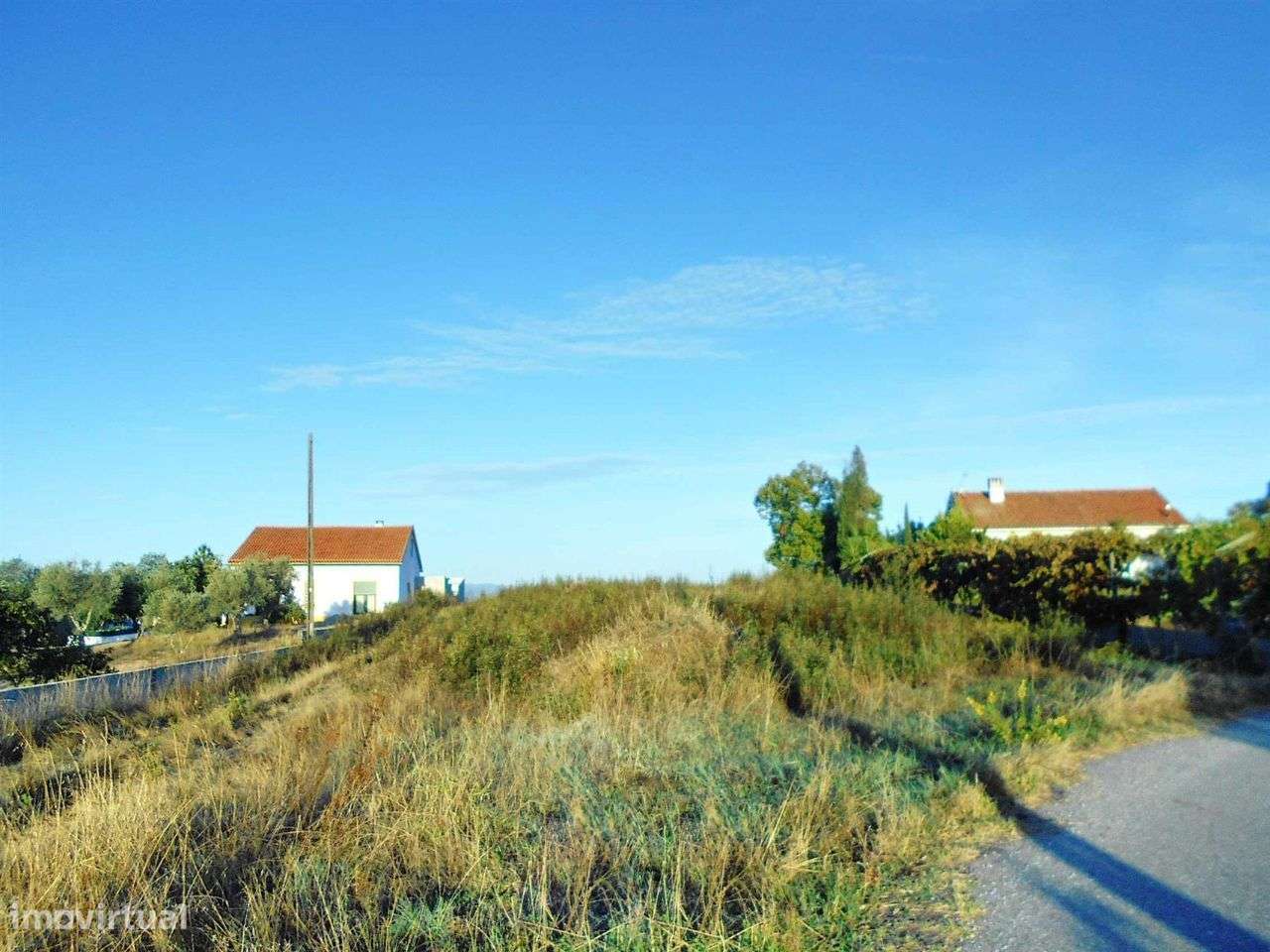 Terreno - Grande imagem: 1/4