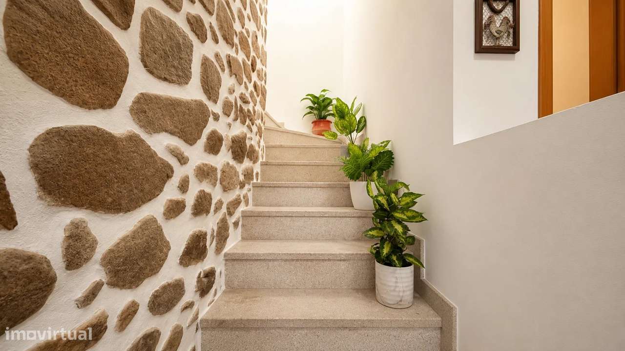 Moradia T4 em Pedra de 1789 | O Charme da História com o Conforto da M-57