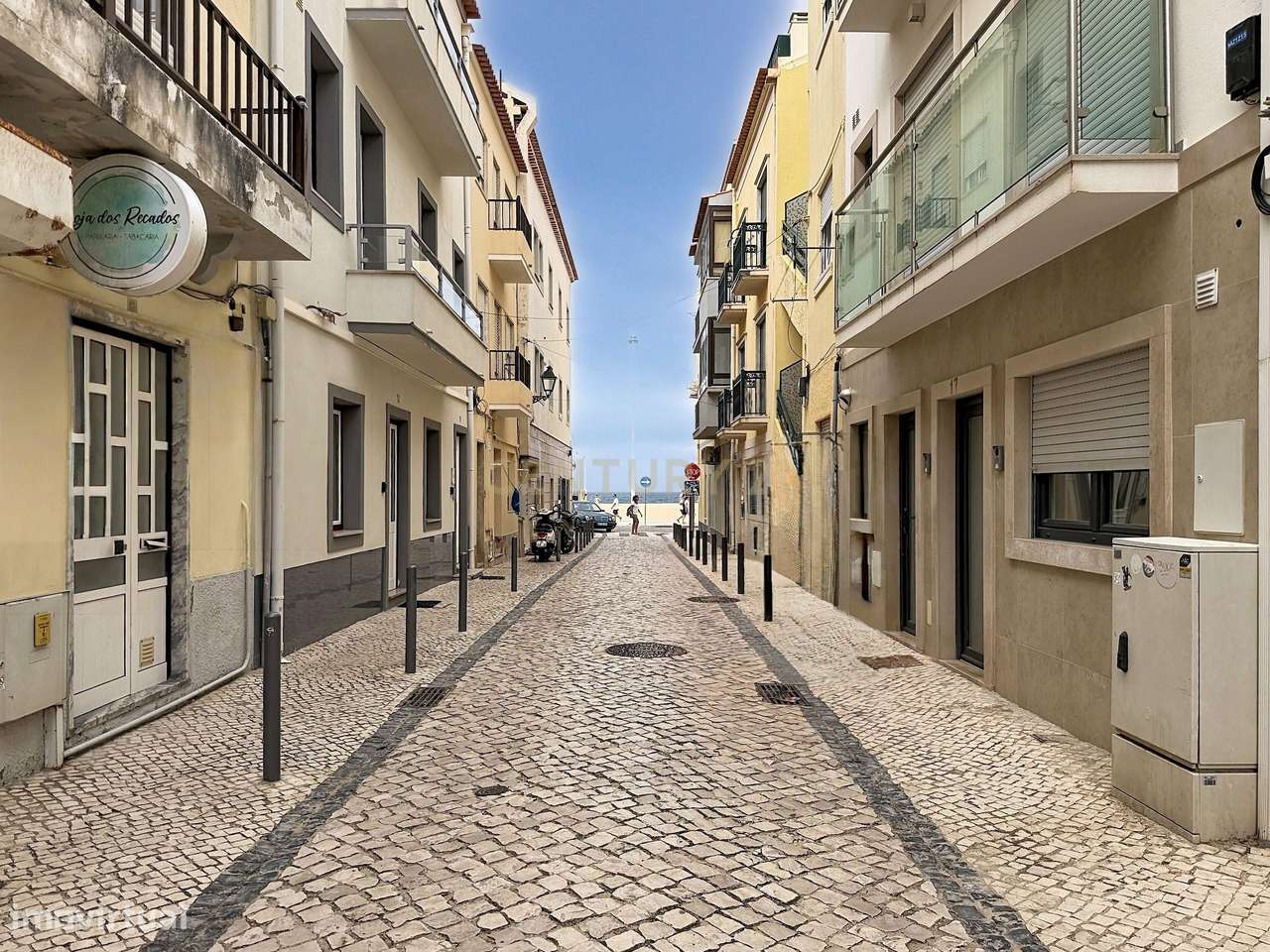 Apartamento T2 no Centro Histórico da Nazaré com Vista Mar-35