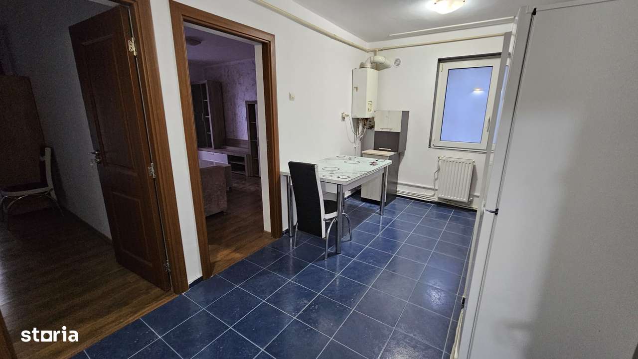 3 camere semidecomandat strada Miron Costin-8