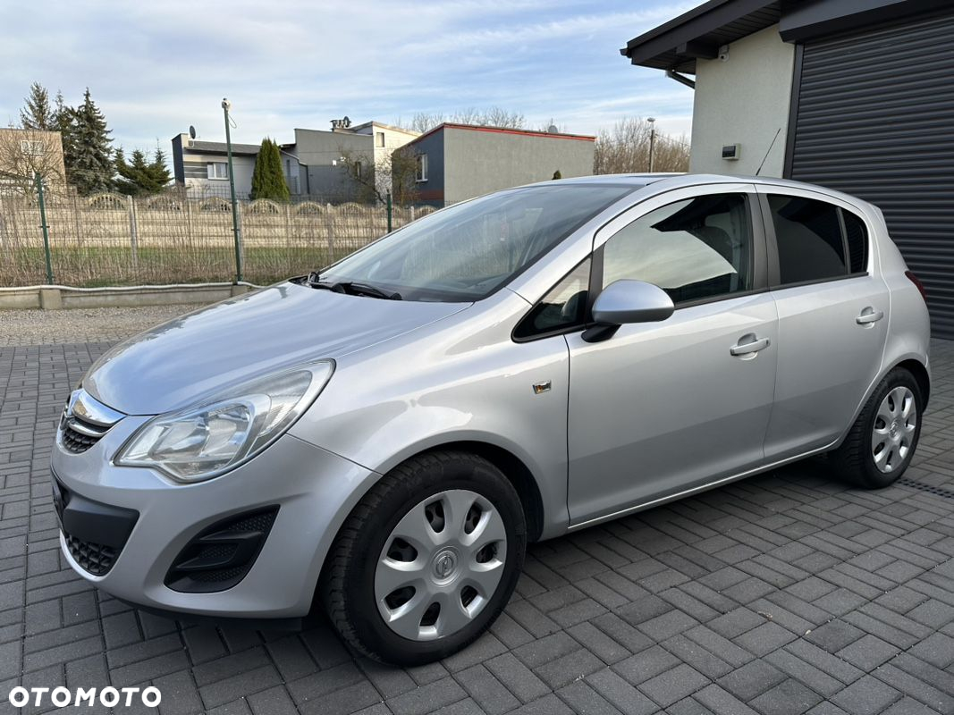 Opel Corsa 1.2 16V Cosmo - 7