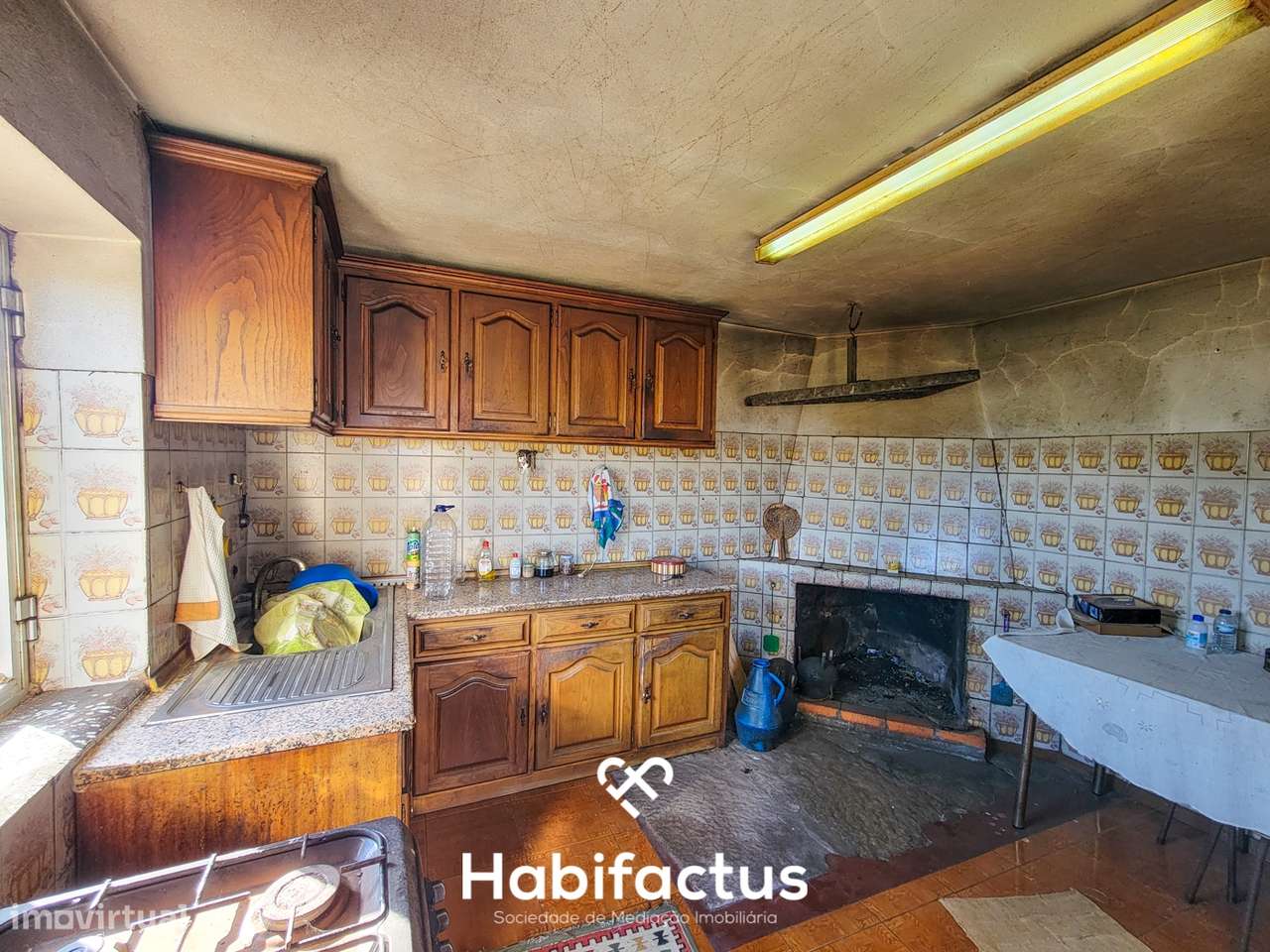 Moradia Isolada T2 em pedra para remodelar à venda – Gandufe, Manguald - Grande imagem: 4/18