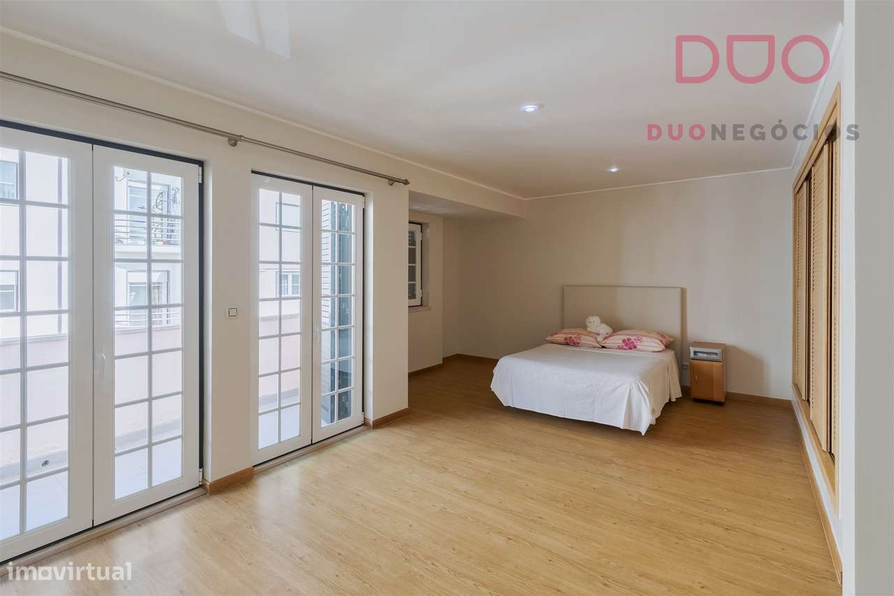 Moradia T4+1 à venda no Montijo-18