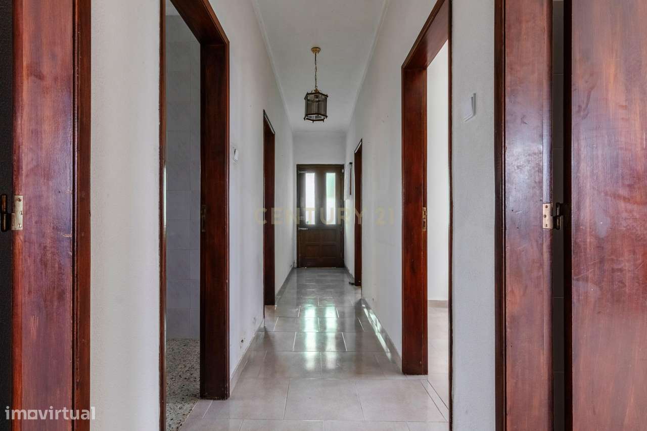 Moradia T2 para renovação | Lote 1.000 m² | São Francisco, Alcochete |-36