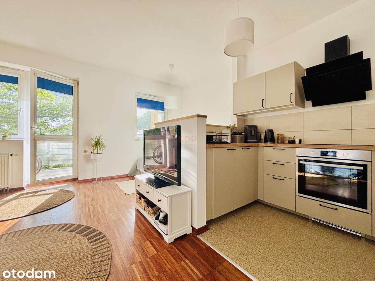 Teofilów-mieszkanie z duzym tarasem. Zamknięte oś. - Pełny obrazek: 2/8