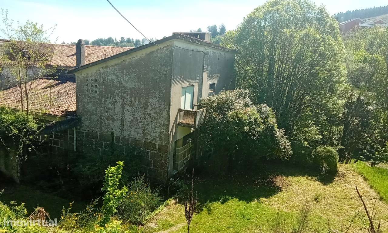 Terreno para Venda em Lamego: Grande Oportunidade de Investimento-18