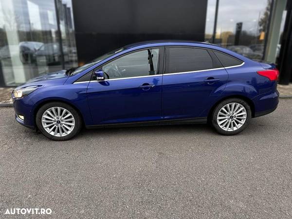 Ford Focus 1.0 EcoBoost Titanium - 3