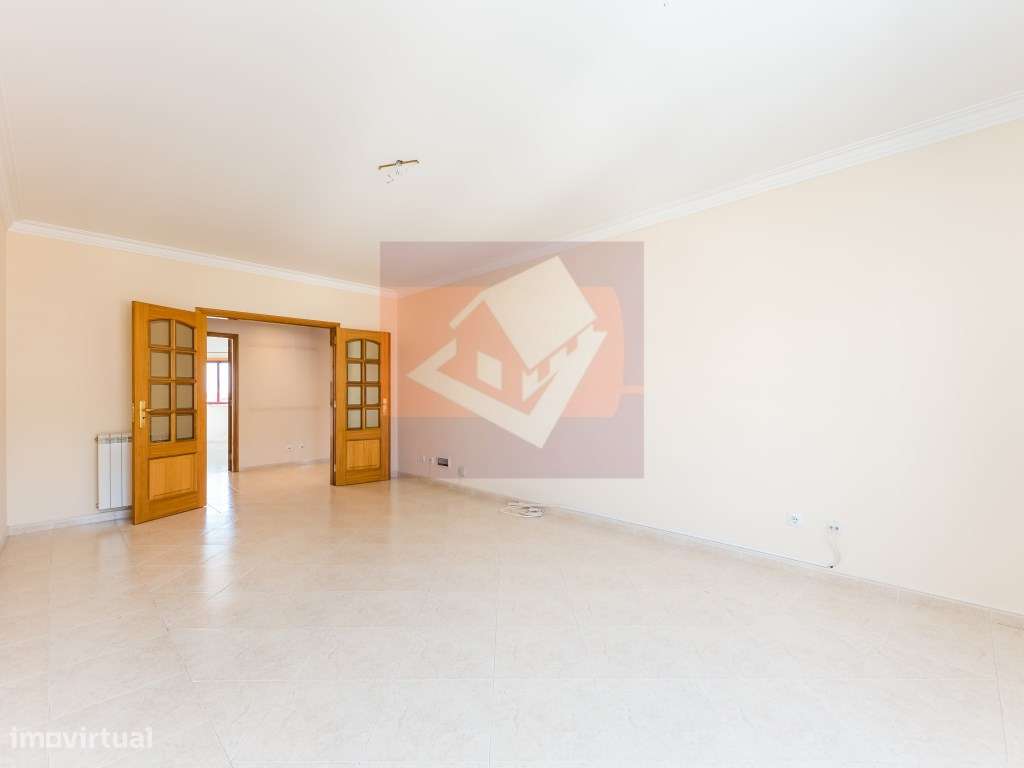 Apartamento T2 na Ramada com parqueamento-10