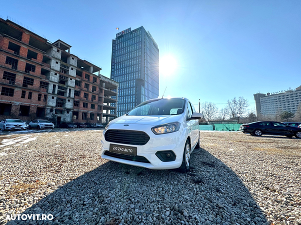 Ford Tourneo Courier 1.5 TDCi Trend - 31