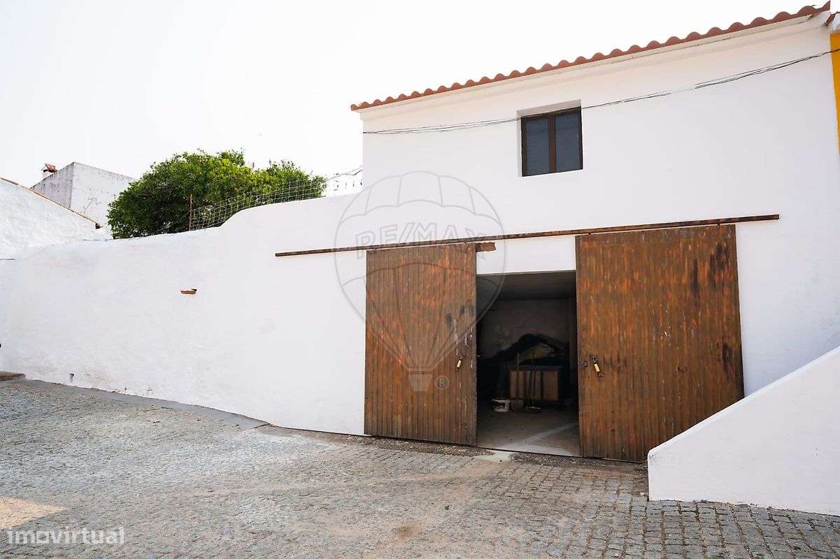Moradia T5 para venda-21