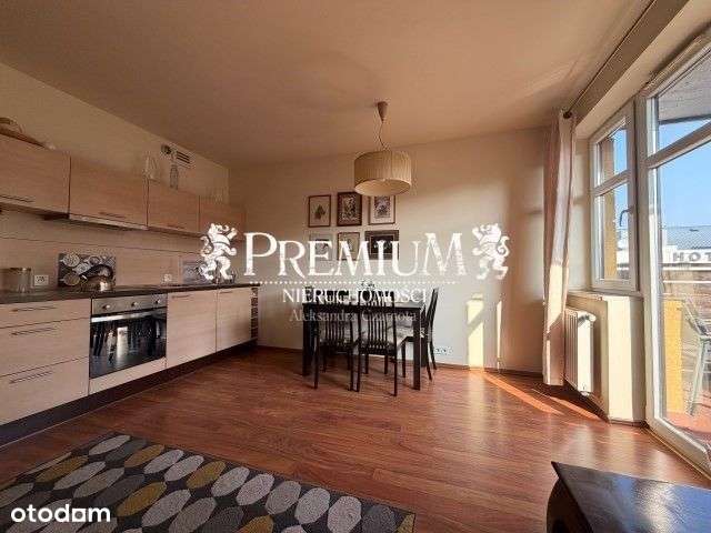 Apartamentowiec,2 pokoje,balkon,winda,media