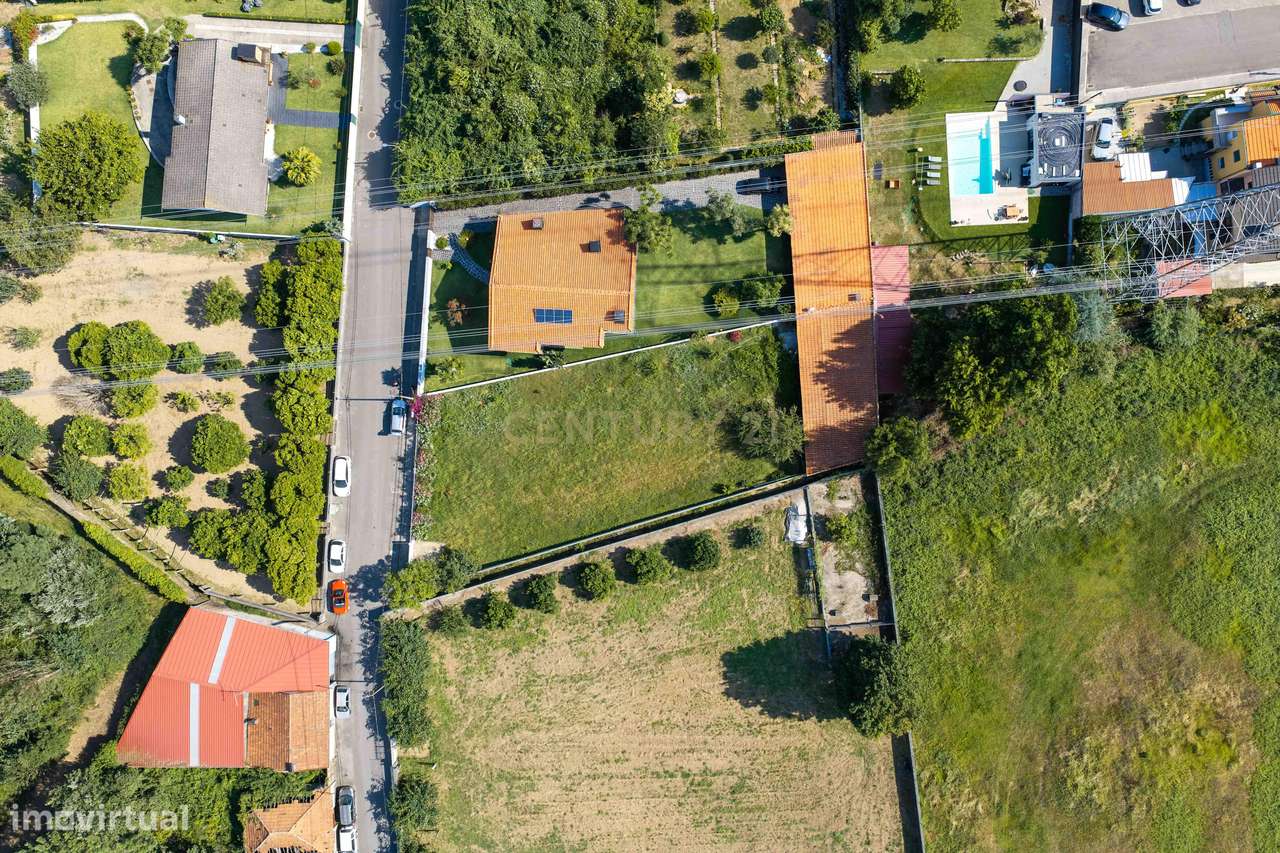 Terreno para construção já vedado em 4 frentes-5