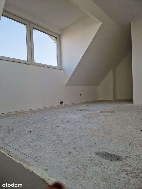 dwupoziomowy apartament z parkingiem-8