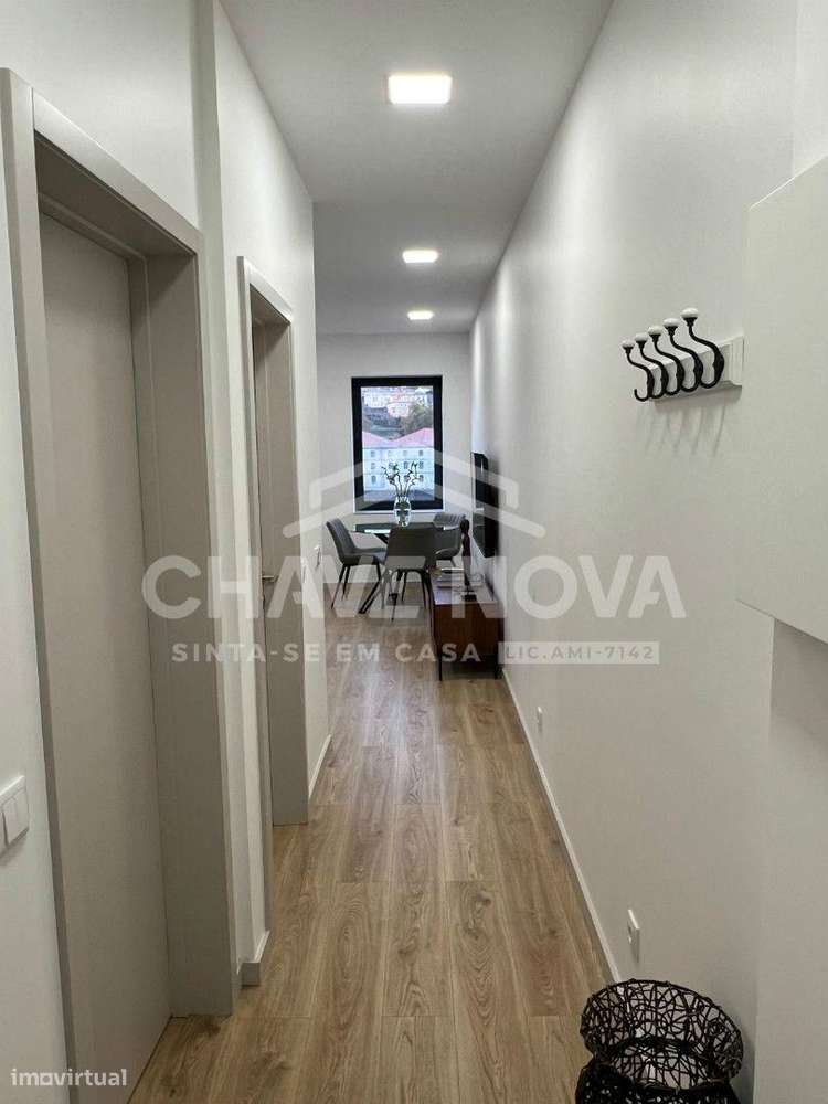 Moradia completamente reconstruída na Ribeira de Gaia - Grande imagem: 5/19