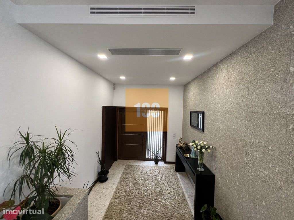 Moradia na Quinta das Luzes - Grande imagem: 4/50