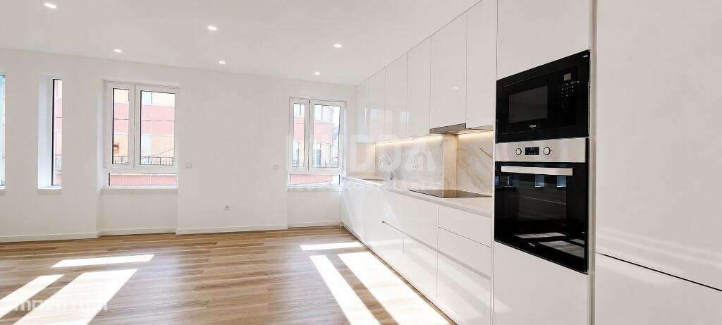 Apartamento T2+1 totalmente renovado na pitoresca vila da Nazaré-1