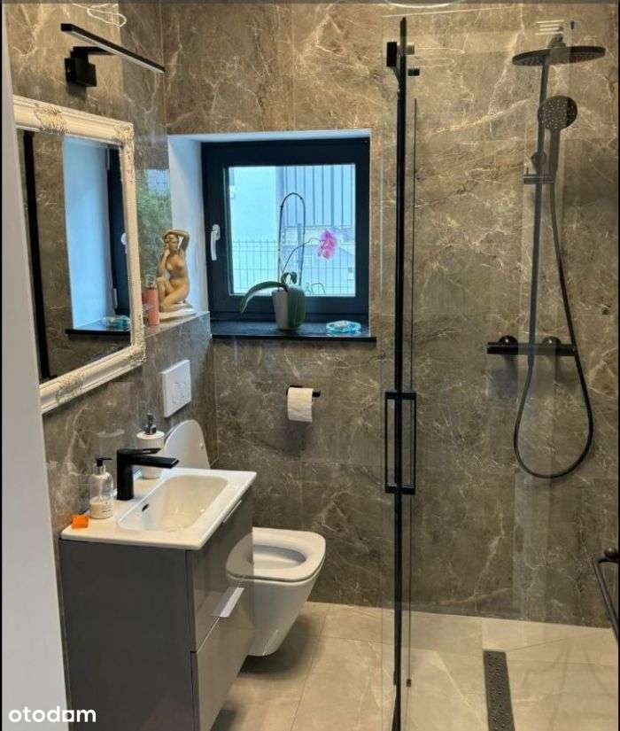 Urokliwy, nowoczesny dom 135 m2 na działce 650 m2-6