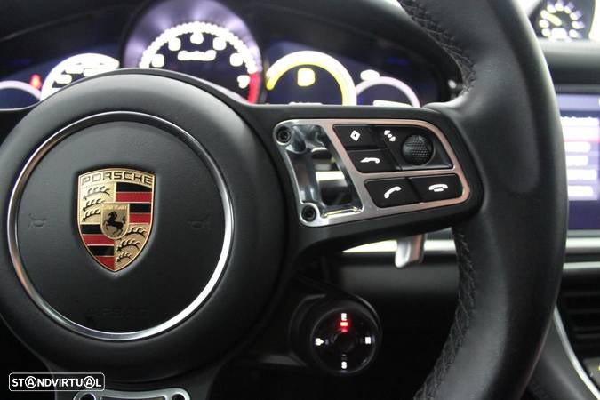 Porsche Panamera Sport Turismo Turbo S E-Hybrid - 19