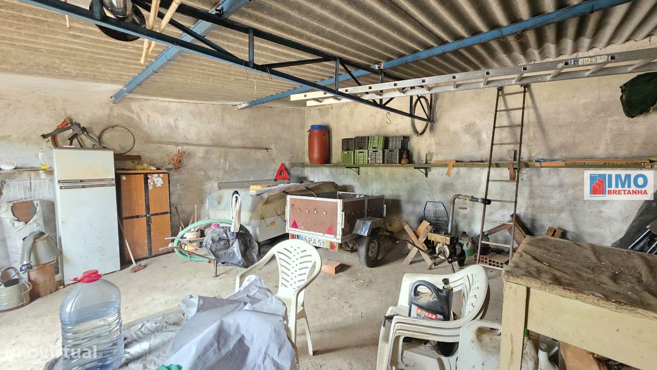 Quinta com garagem em Escalos de Cima-3