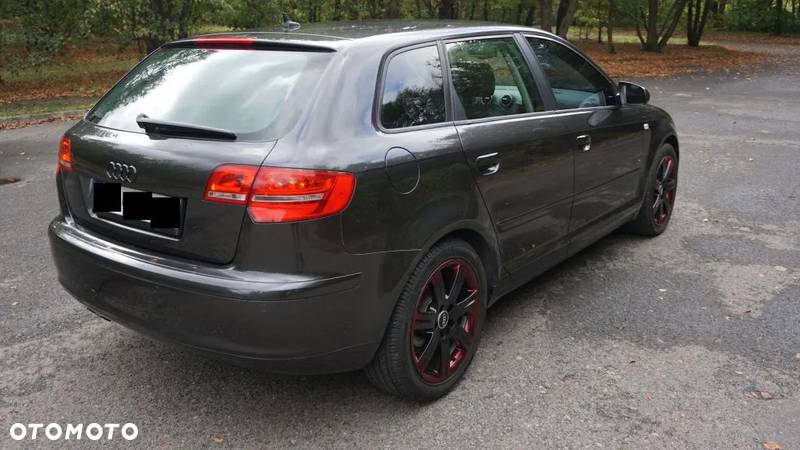 Audi A3 2.0 TDI Attraction - 4