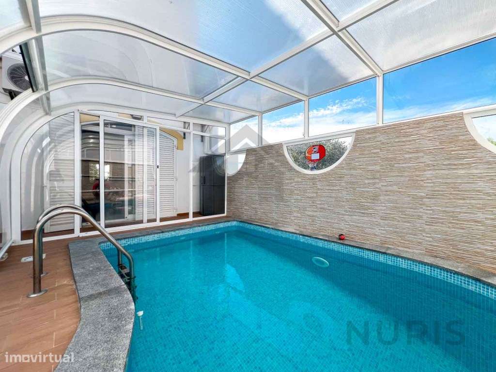 Moradia T3 com piscina para venda em Lagos-46