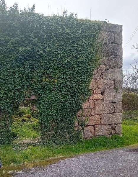 Moradia em ruínas para reconstrução - Grande imagem: 5/11