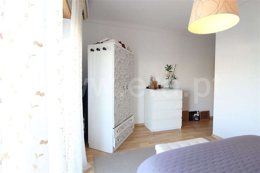 Moradia Geminada 4 quartos, Venda-13