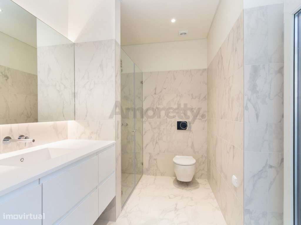 T2 de Luxo Novo com Estacionamento Privativo-10