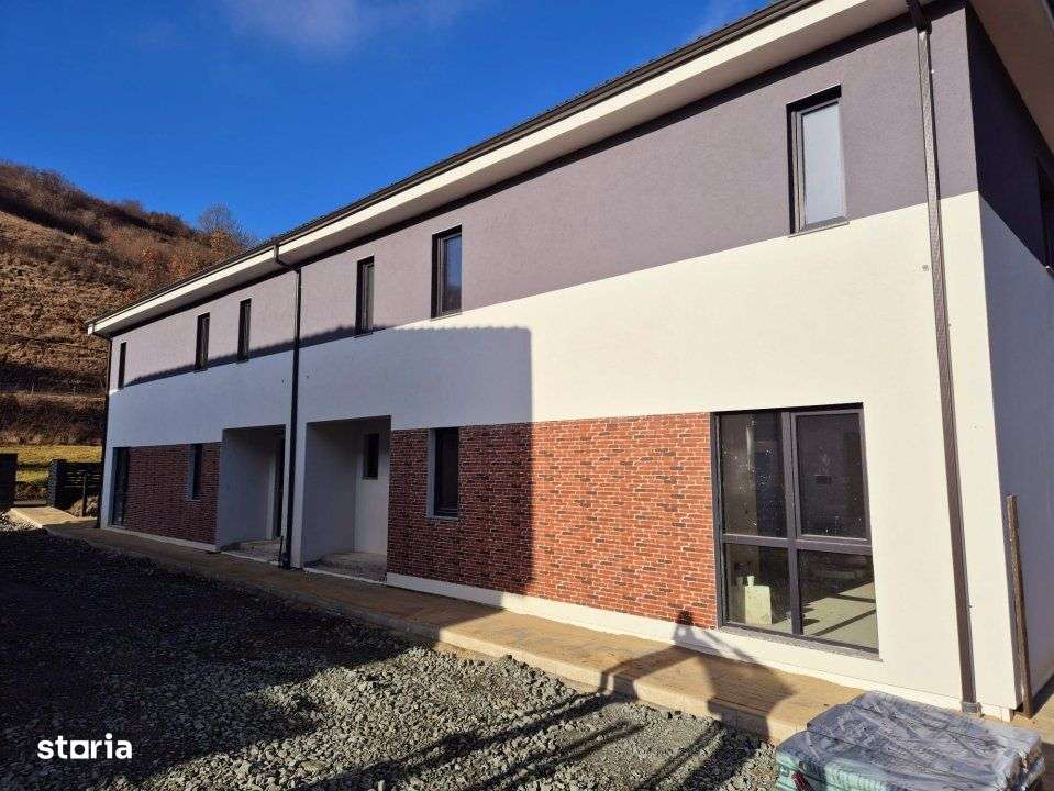Ansamblu de case de vanzare Floresti zona Tauti finalizat-4
