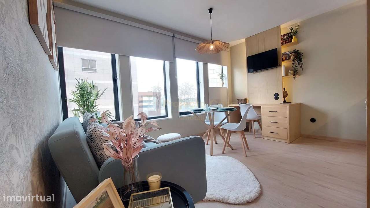 Apartamento T0+1 Mobilado Porto-18