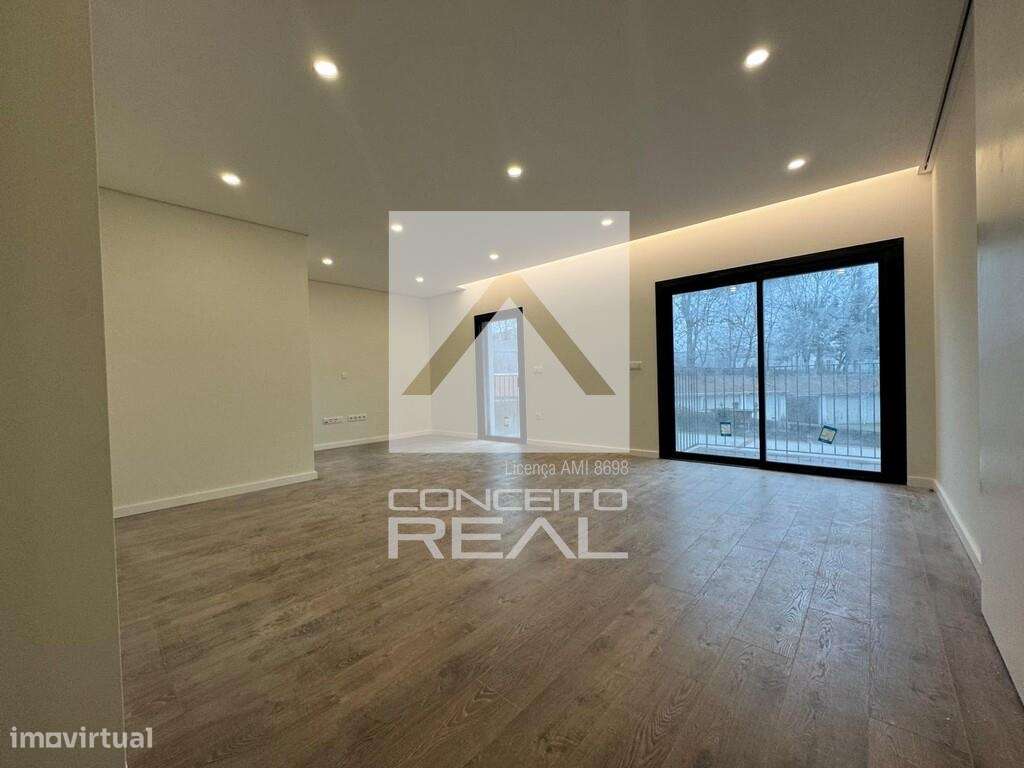 Apartamento T2 | Condomínio Fechado | Águas Santas - Grande imagem: 5/18