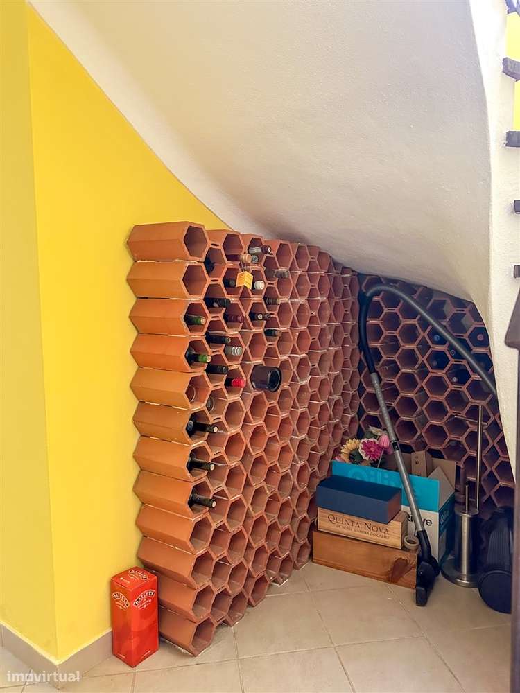 Moradia T5 com piscina e jardim a poucos metros da Praia do Alemão – A-32