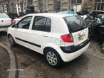 Dezmembrez Hyundai Getz alb 2008 benzina - 3